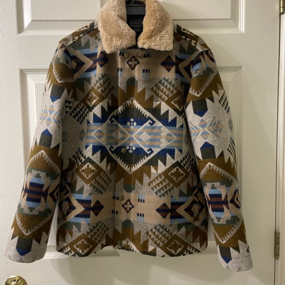 PENDLETON SILVERTON JOURNEY WEST SHEARLING BLANKET COAT Men SMALL, Women MEDIUM - Picture 2 of 9
